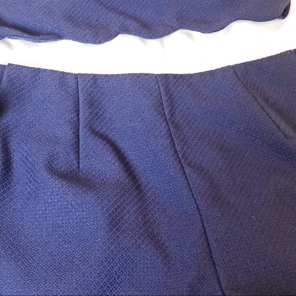 Scalloped Short and Crop Tank Set - Picture 2 of 6